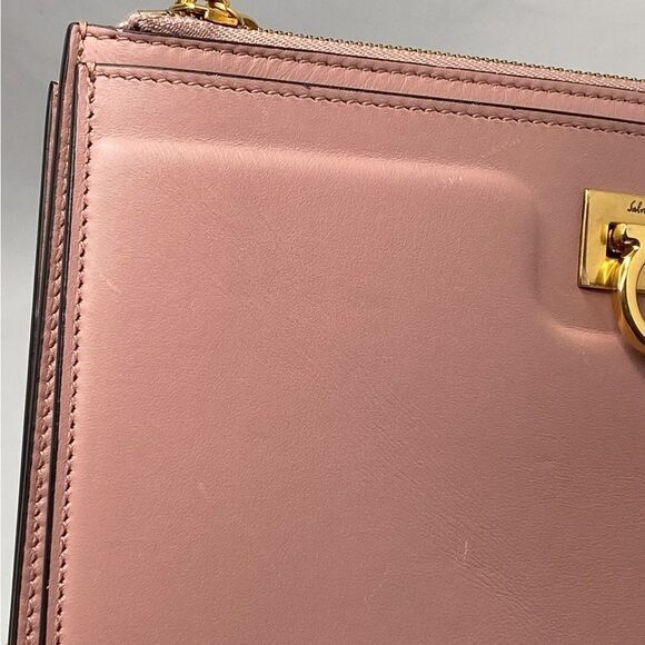 Salvatore Ferragamo Trifolio Pink Shoulder Bag - Picture 14 of 16